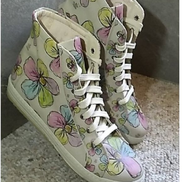 Goby Women's Vegan Hi-Top Floral Sneakers Shoes - Sz 10 NWOT - Picture 3 of 12